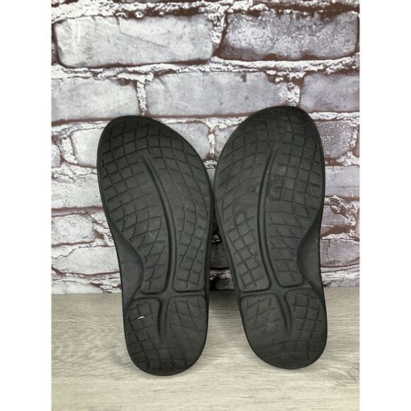 OOFOS Black Rubber Lightweight Recovery Slides Sandals Women’s 41EU/10M US Men 8 - Picture 14 of 16